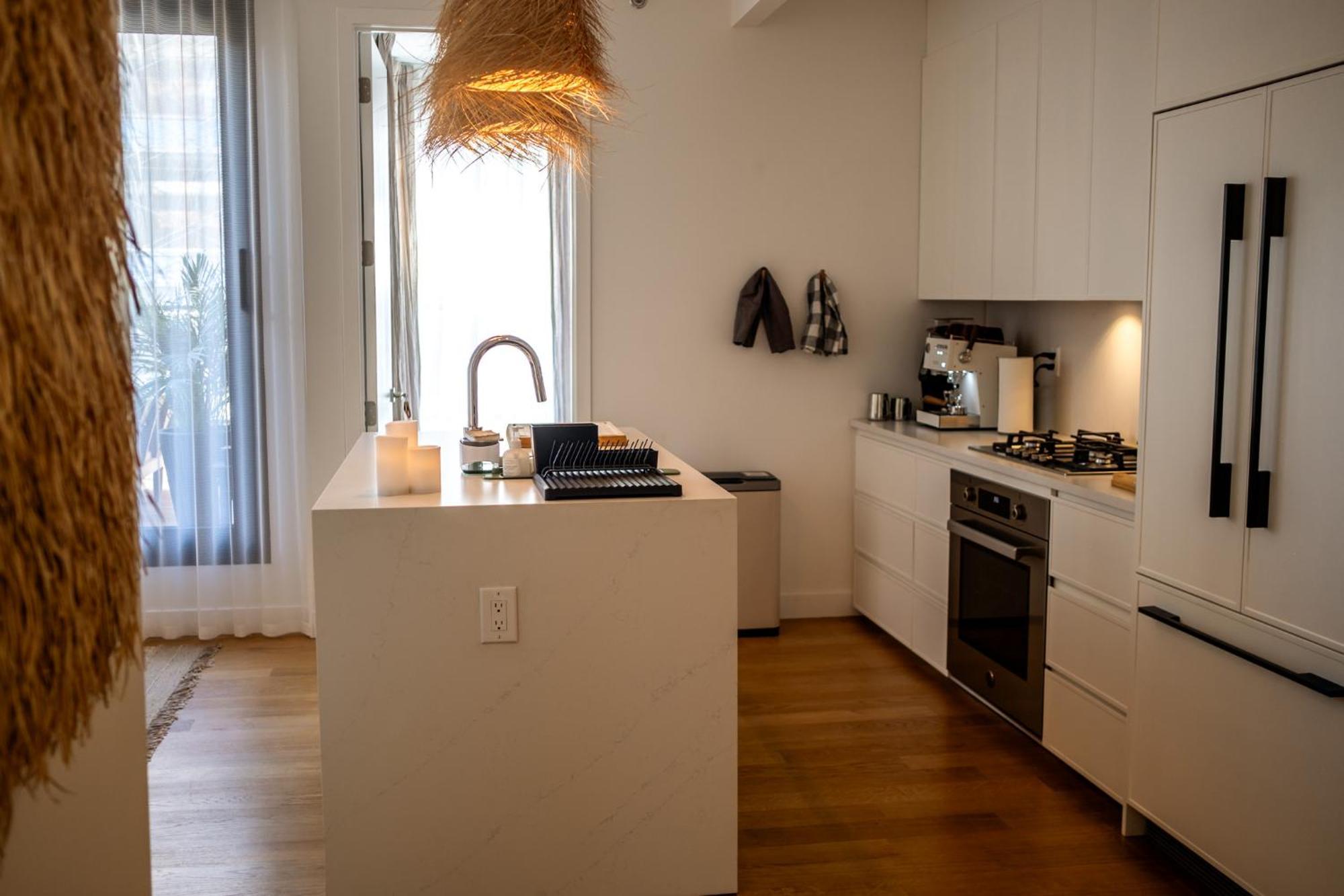 Alonk Penthouse - Serene With Manhattan Views Apartment